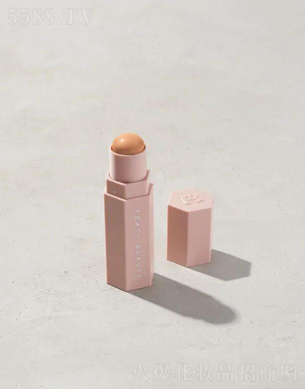 ·����܎��ˮ���yƷ(�Ϻ�)���޹�˾��FentyBeauty��׃?n��i)��F��� ������ɫ(���{(di��o)ƫ��)