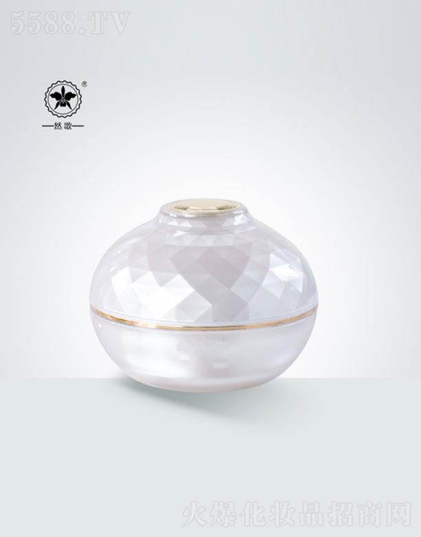 ��ֲ�عɼ��F(tu��n)�ɷ����޹�˾��Ȼ�走��˪