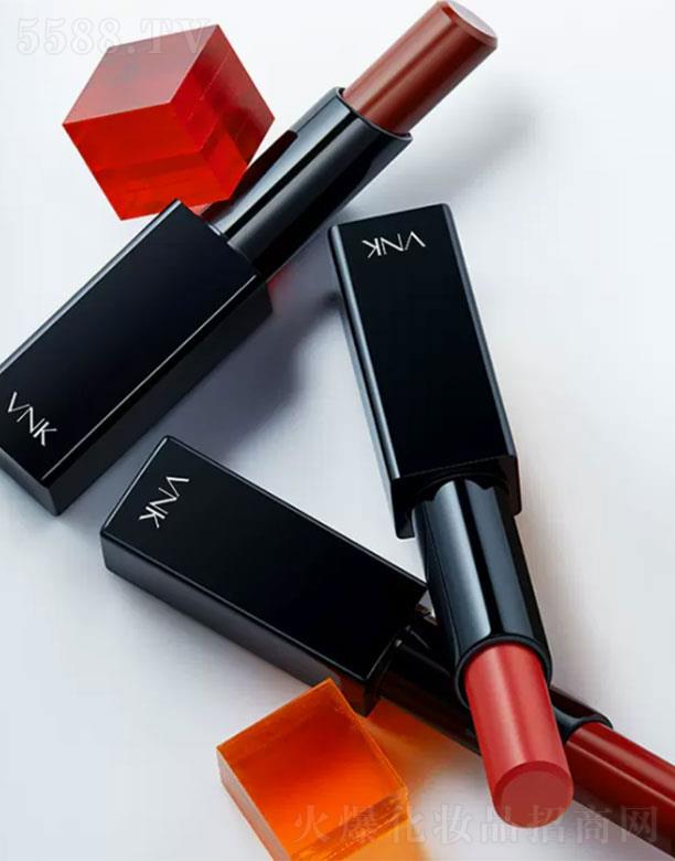 �Ϻ��\������̄����޹�˾��VNK��ҹ֮�ǿڼt