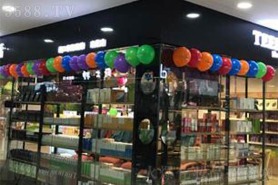 小資生活576分店隆重開業(yè) 小資生活576分店隆重開業(yè)