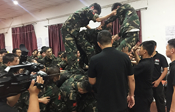 ����ˣ��������҂�ҲҪ�Գֵ�����