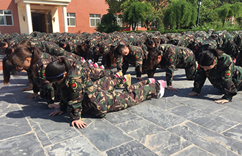 Ӣ���Sˬ���]�гC��������ֻ�Јԏ���