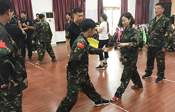 ��(d��ng)���¶��Q�ĕr�����������׌·��